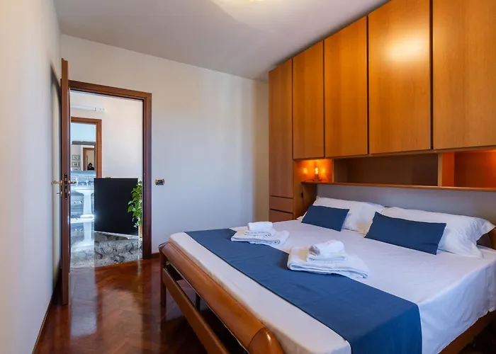 Вилла Infinity Garda Пескьера-дель-Гарда